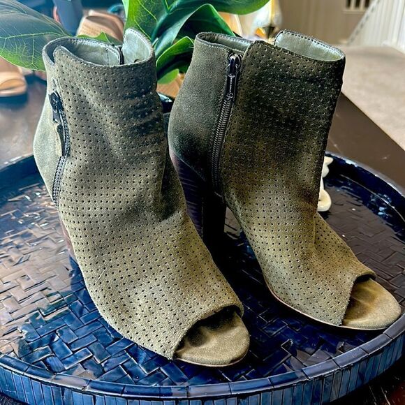 Jessica Simpson Olive Green Suede Booties - Picture 1 of 8
